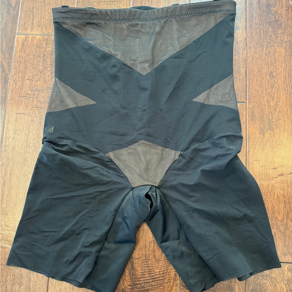 HONEYLOVE BLACK SUPERPOWER SHORTS SCULPTWEAR SIZE 2XL‎